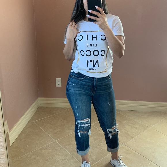 Graphic T-shirt - Picture 3 of 3